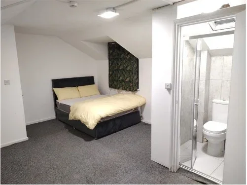 Room Starling Walk in Greater London