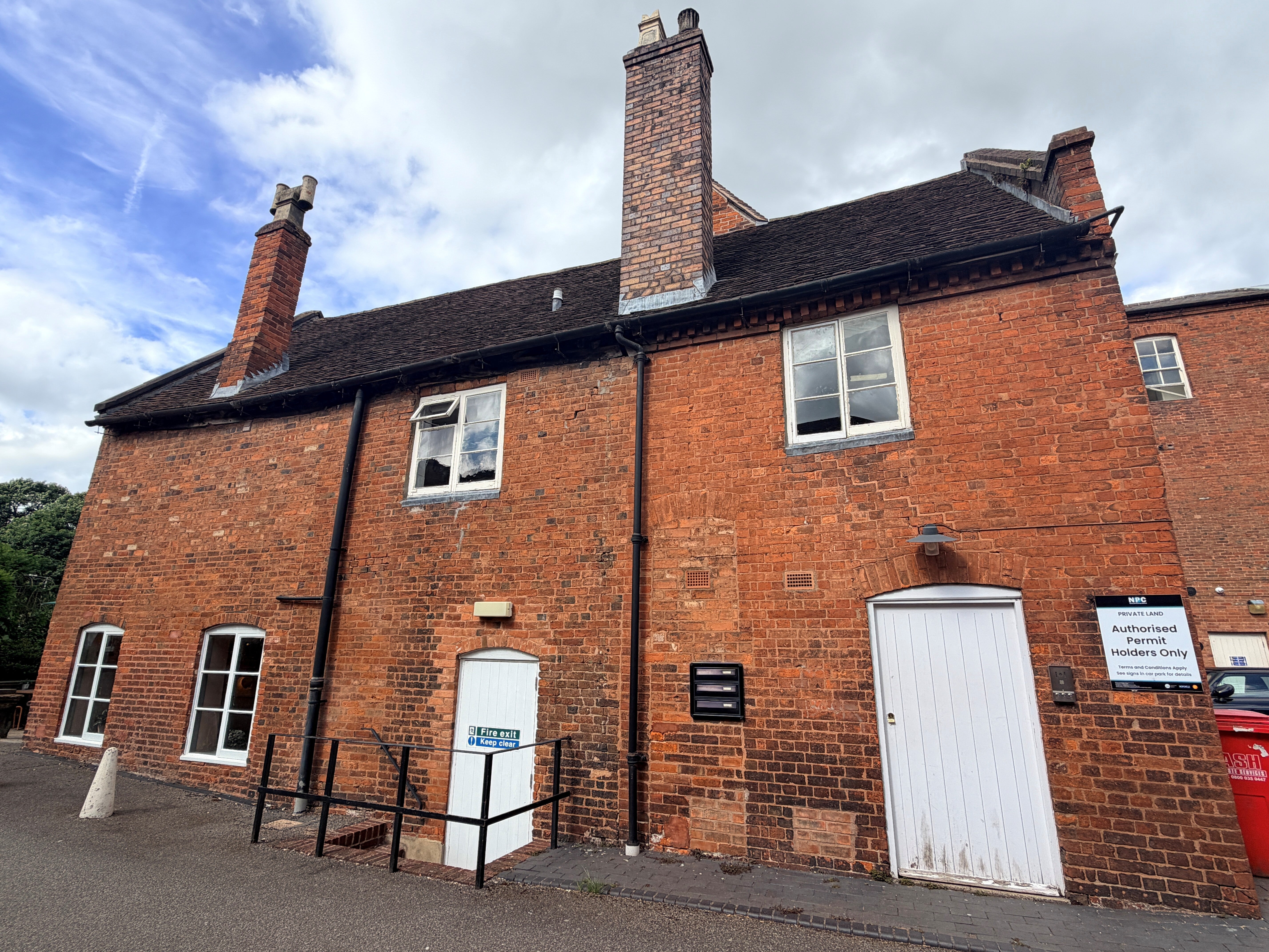 Flat Bird Street in Lichfield