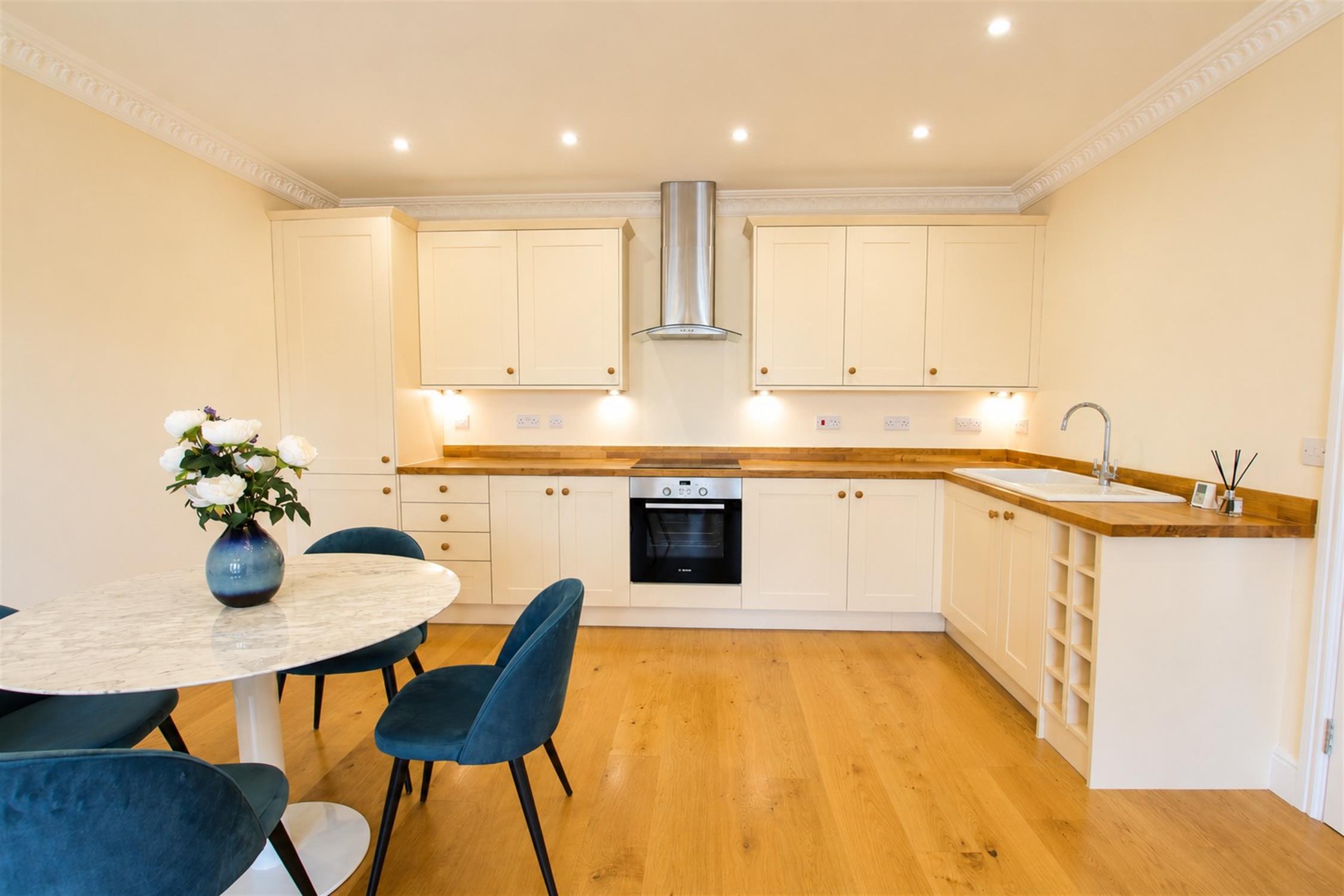 Flat St. George's Court in North Baddesley