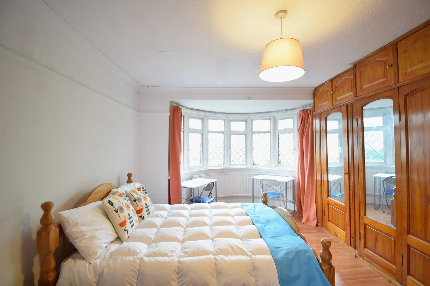 Room Jeymer Avenue in Greater London