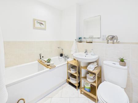 Flat Aldermaston Road in Aldermaston