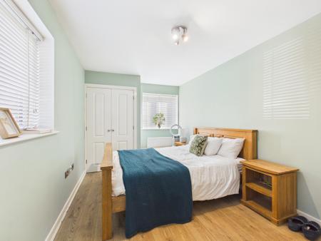 Flat Aldermaston Road in Aldermaston