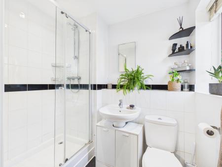 Flat Aldermaston Road in Aldermaston