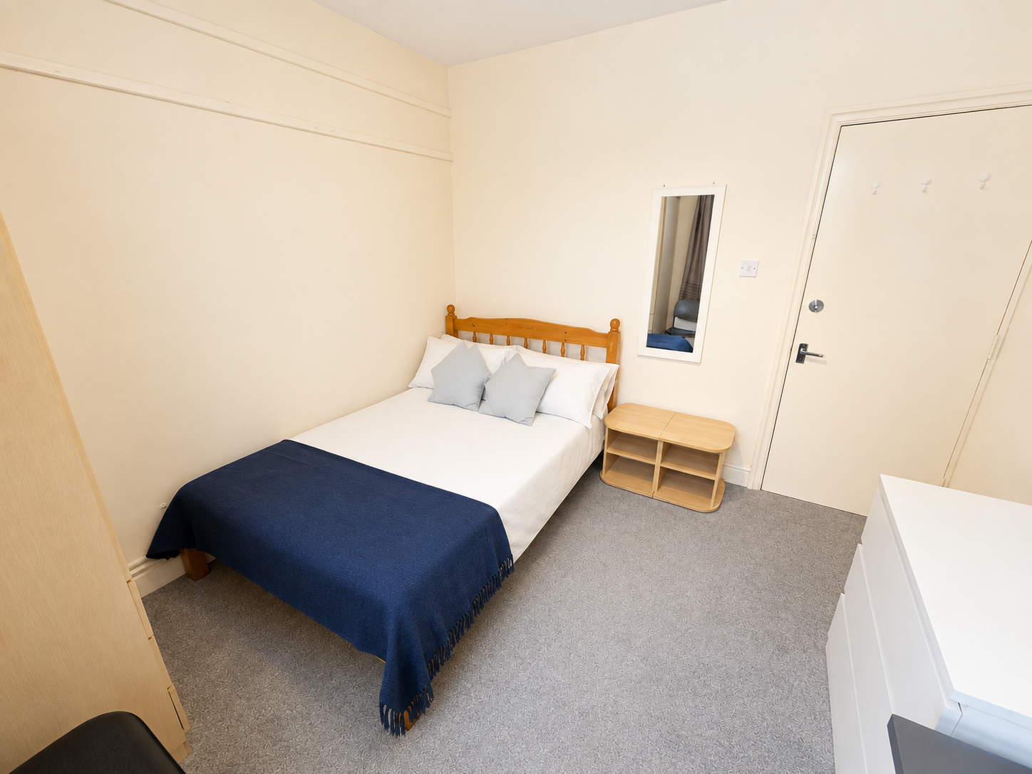 Room Ecclesall Road in Sheffield