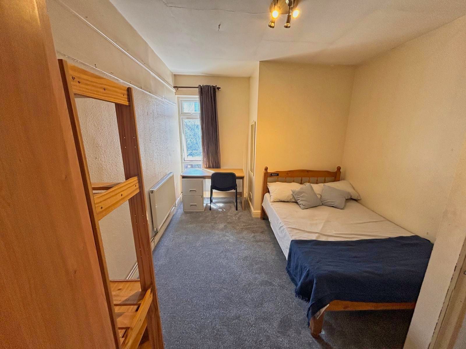 Room Ecclesall Road in Sheffield