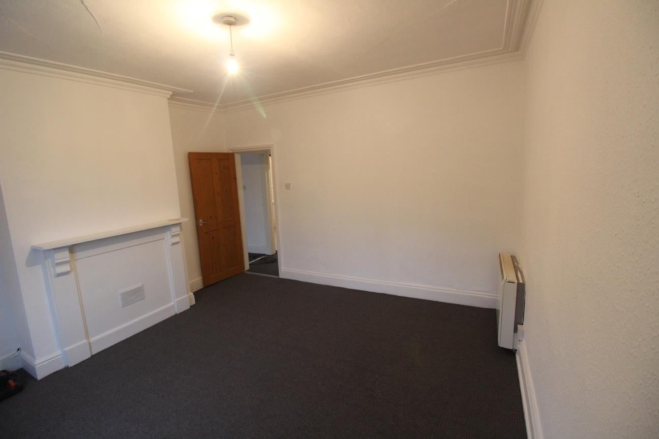 Flat Broxtowe Street in Nottingham