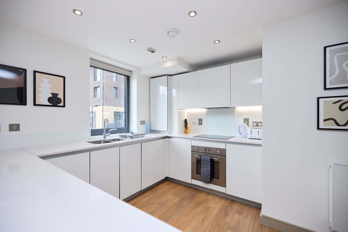 Flat Carlton Grove in Greater London