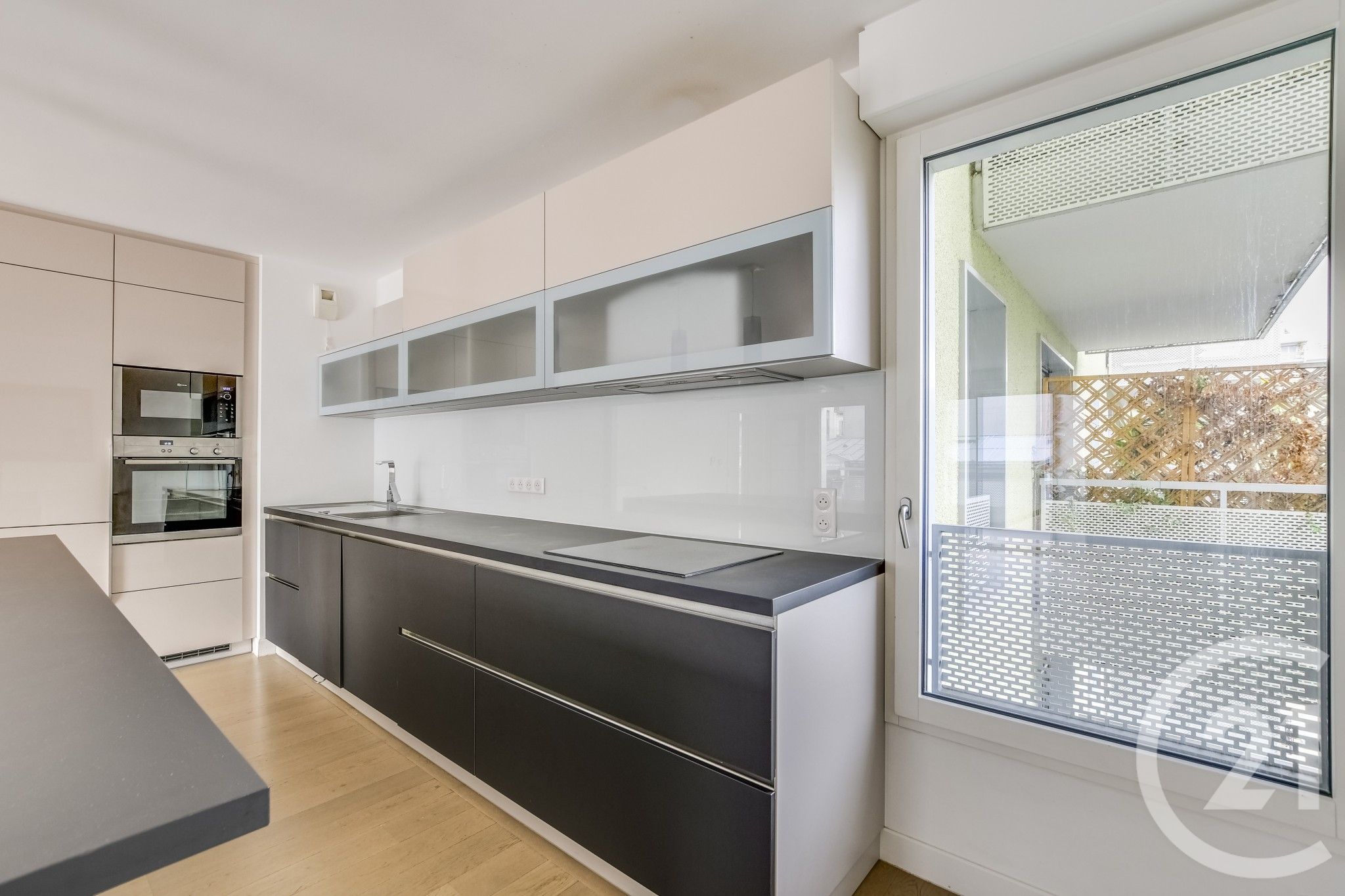 Appartement Rue Friant à Paris