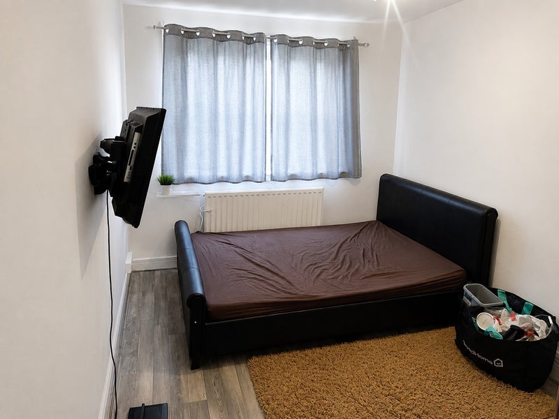 Room Heather Close in Greater London
