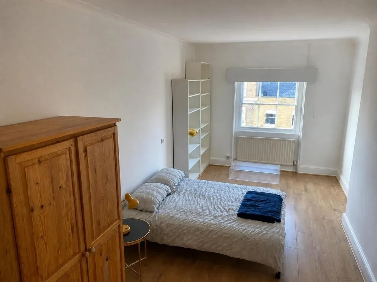 Room Parnell Road in Greater London