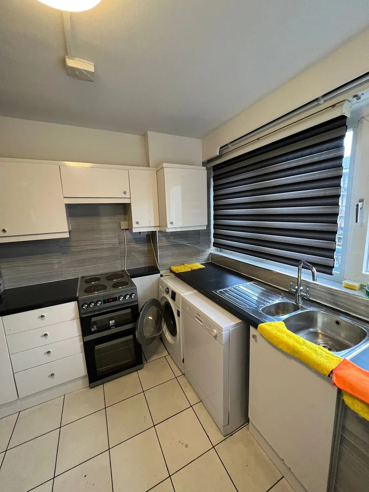 Flat Caledonian Road in Greater London