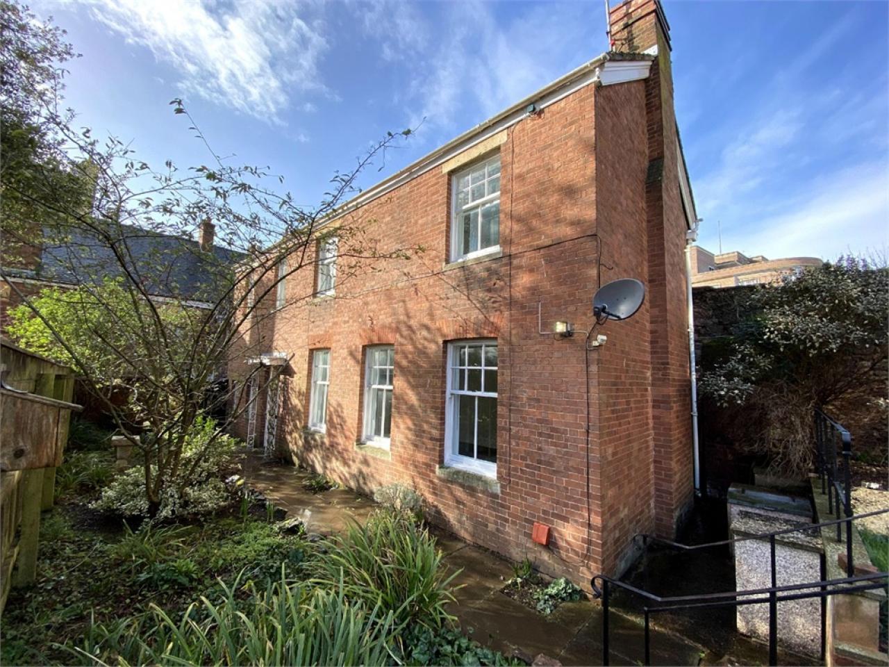 House Cathedral Close in Exeter