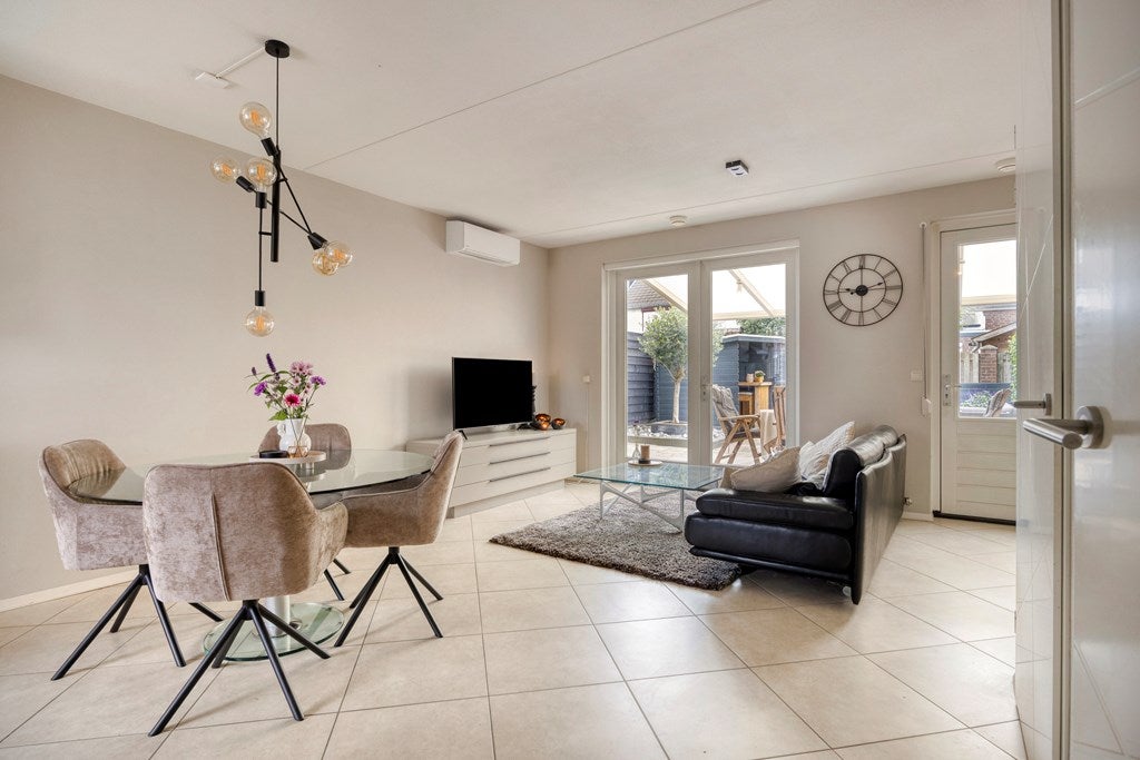 Hoekwoning te koop: Rembrandtstraat 4, Kessel