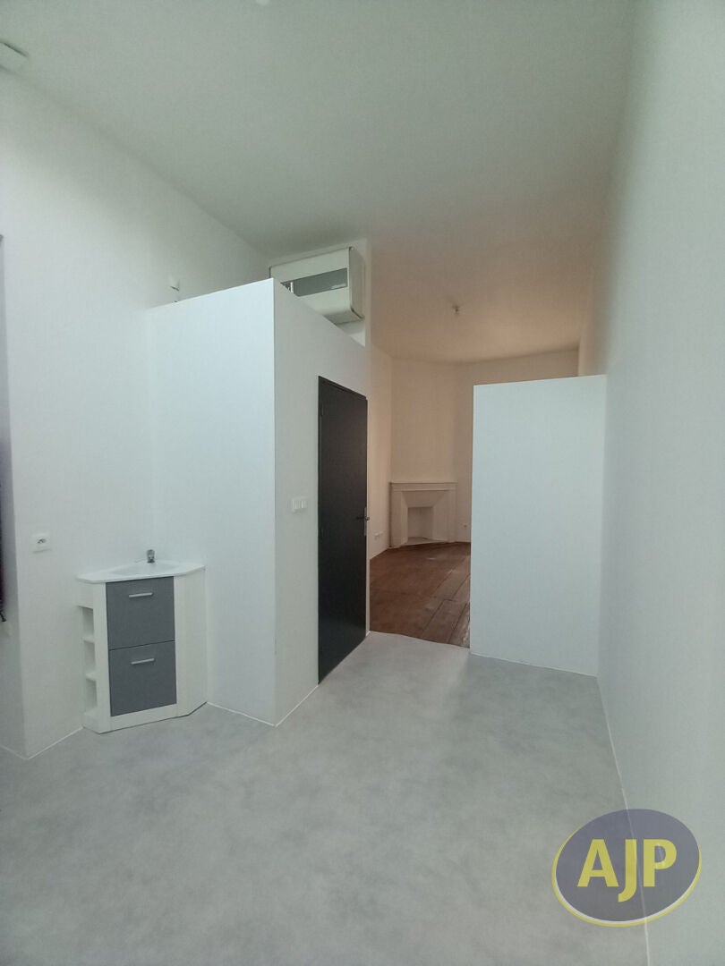 Appartement D 74 à Coulaures