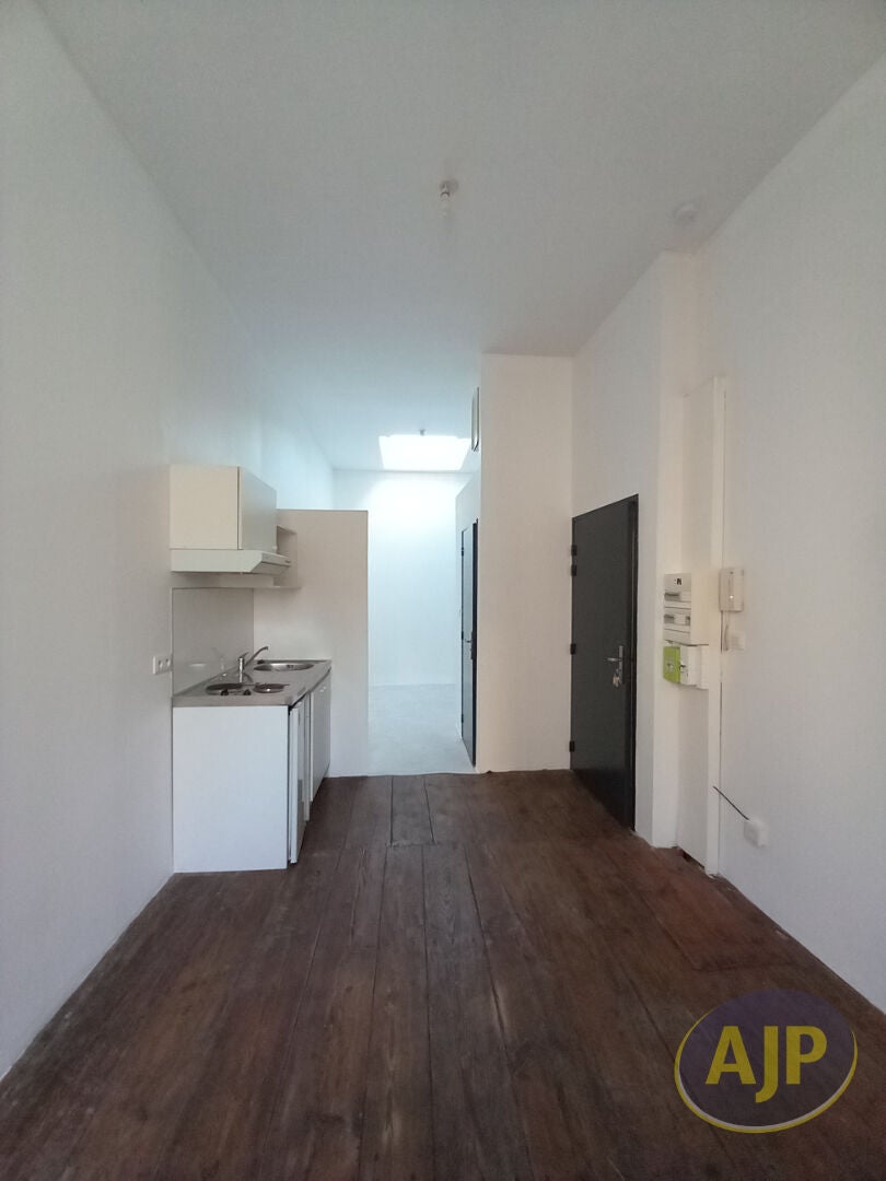 Appartement D 74 à Coulaures