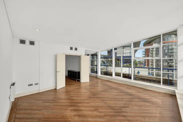 Flat Newton Place in Greater London