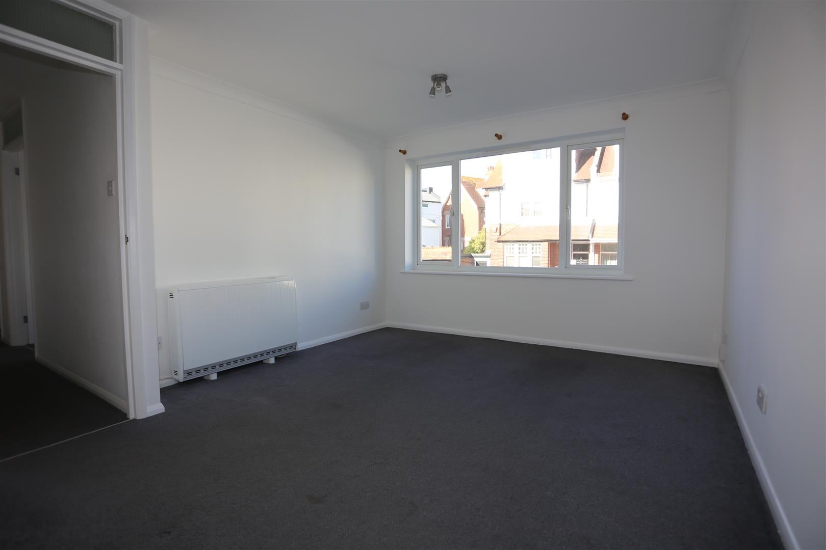 Flat South Avenue in Brighton