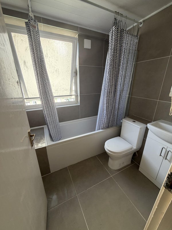 Room Mace Street in Greater London