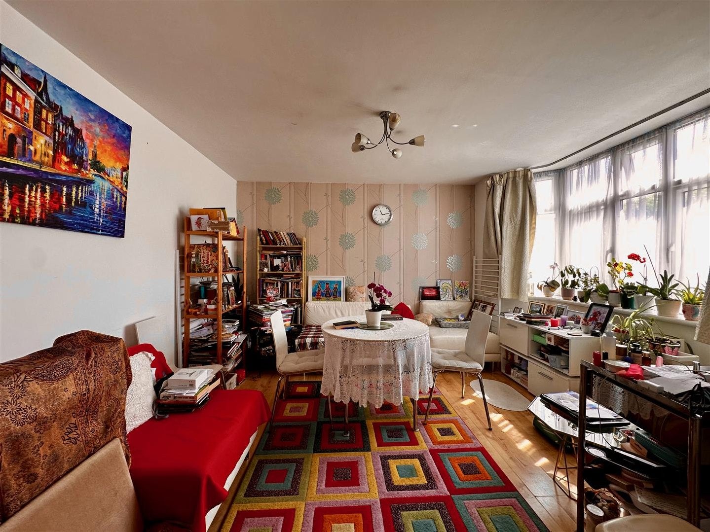 Flat Queens Road in Greater London