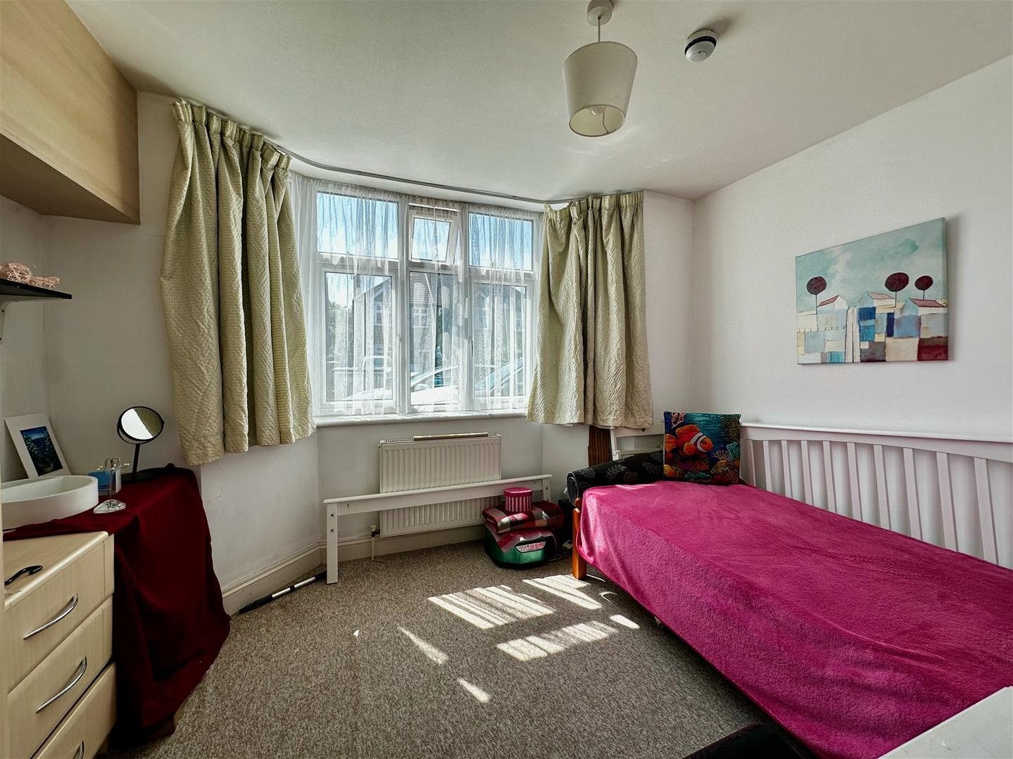 Flat Queens Road in Greater London