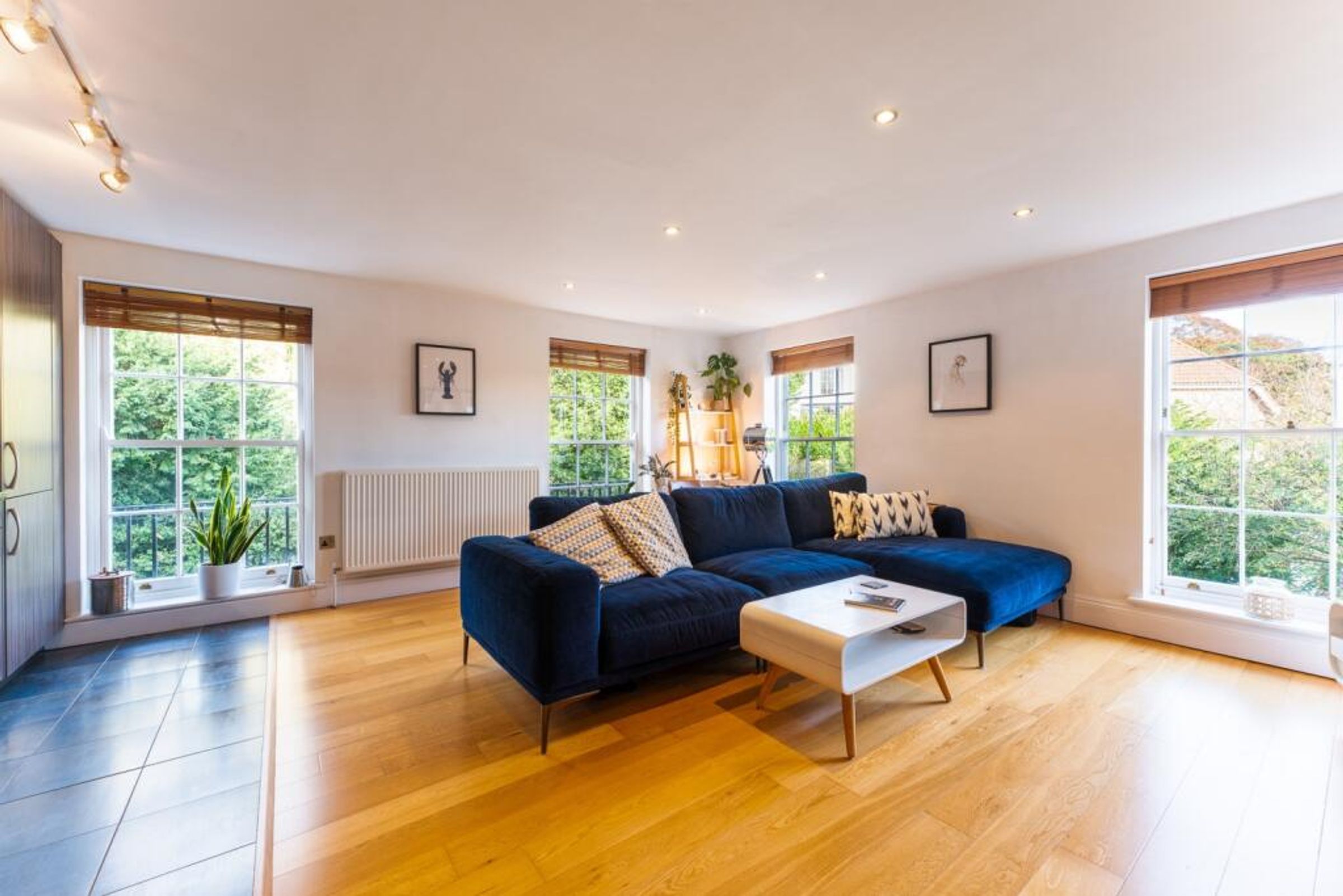 Flat Cornwallis Grove in Bristol