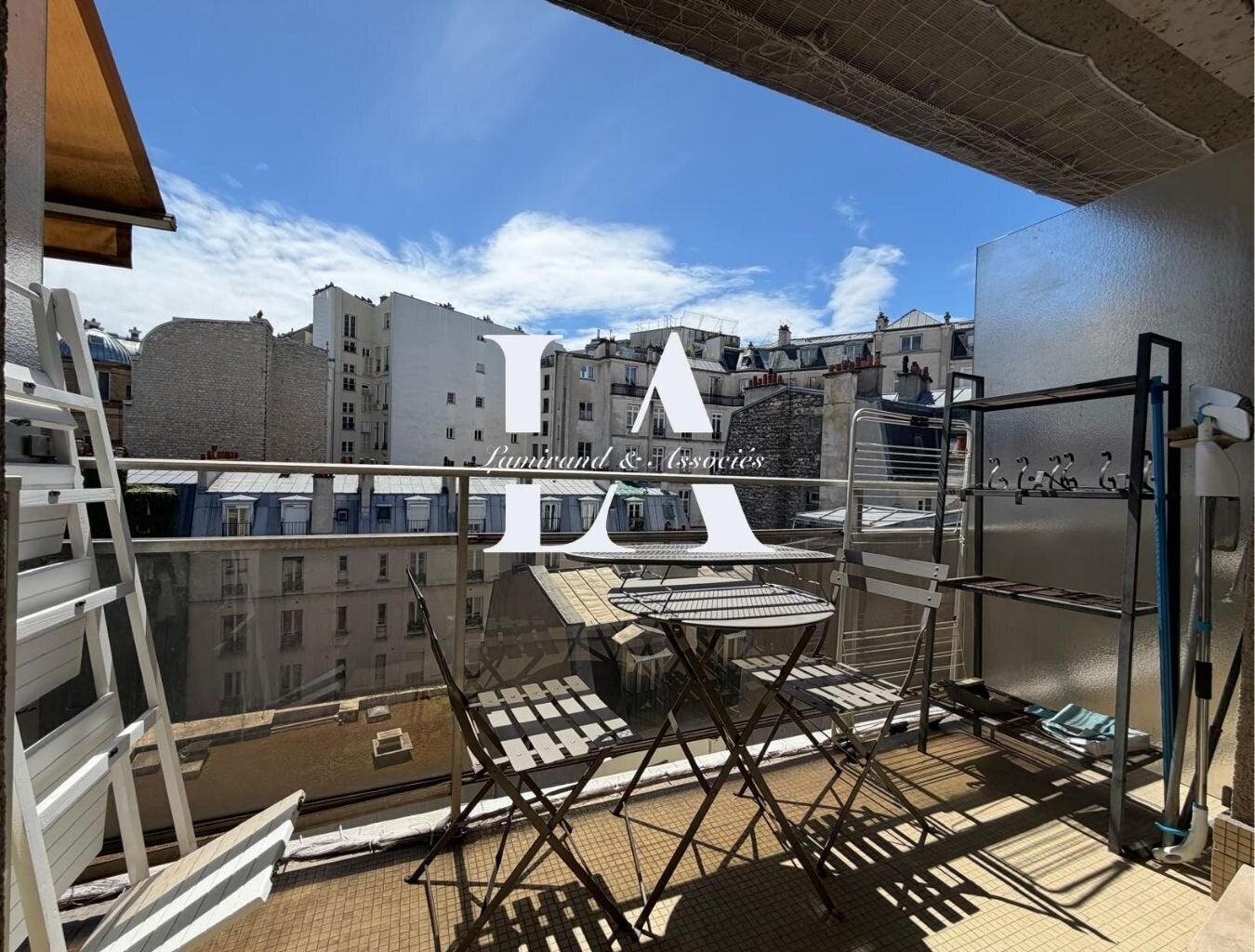 Flat Rue des Acacias in Paris