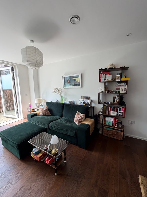Room Gransden Avenue in Greater London