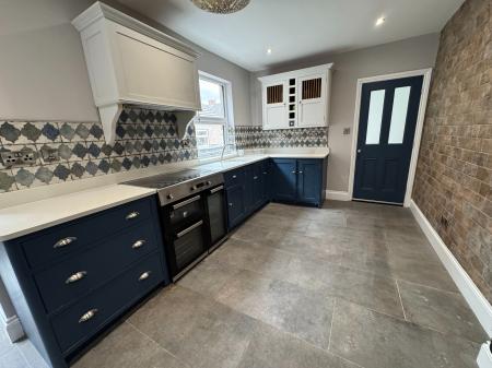 Room May Avenue in Stoke-on-Trent