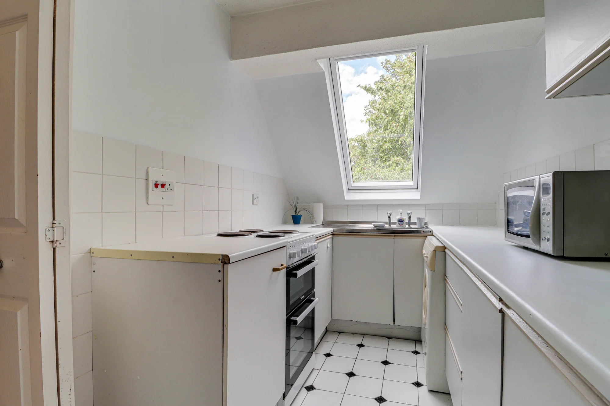 Flat Christchurch Close in St Albans