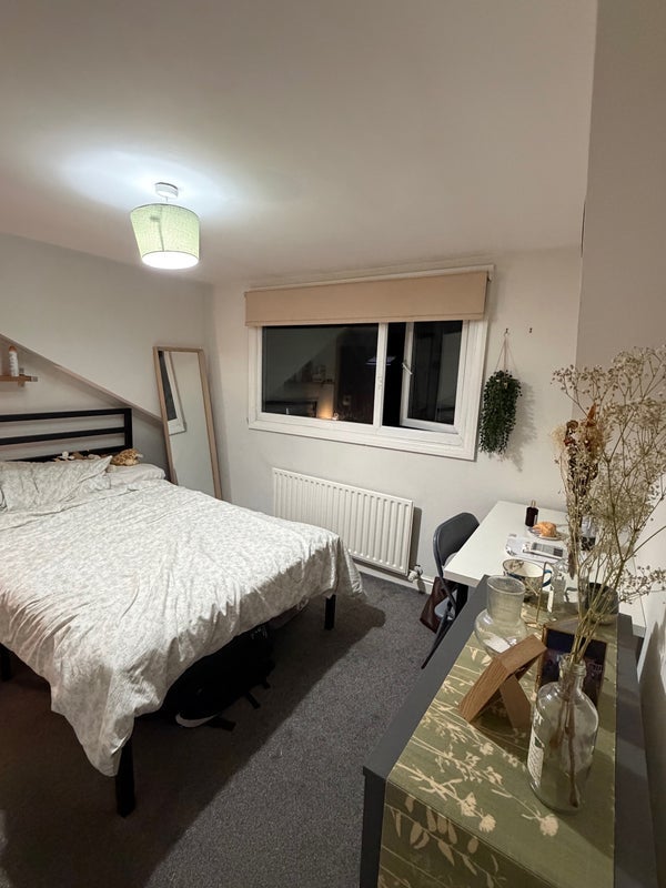 Room Welton Place in Leeds