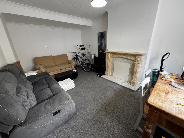 Flat Claypath in Durham