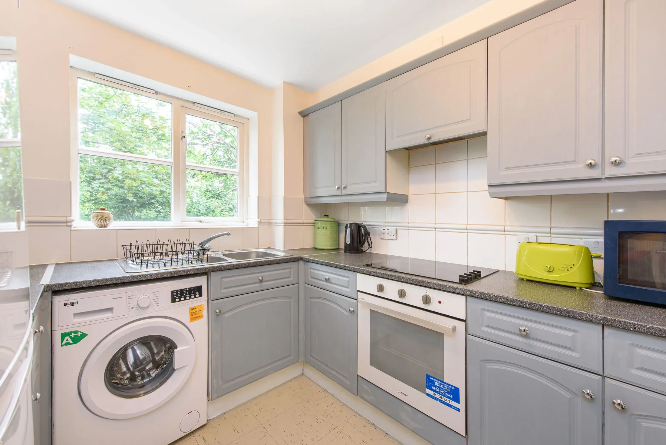 Flat Pickard Close in Greater London