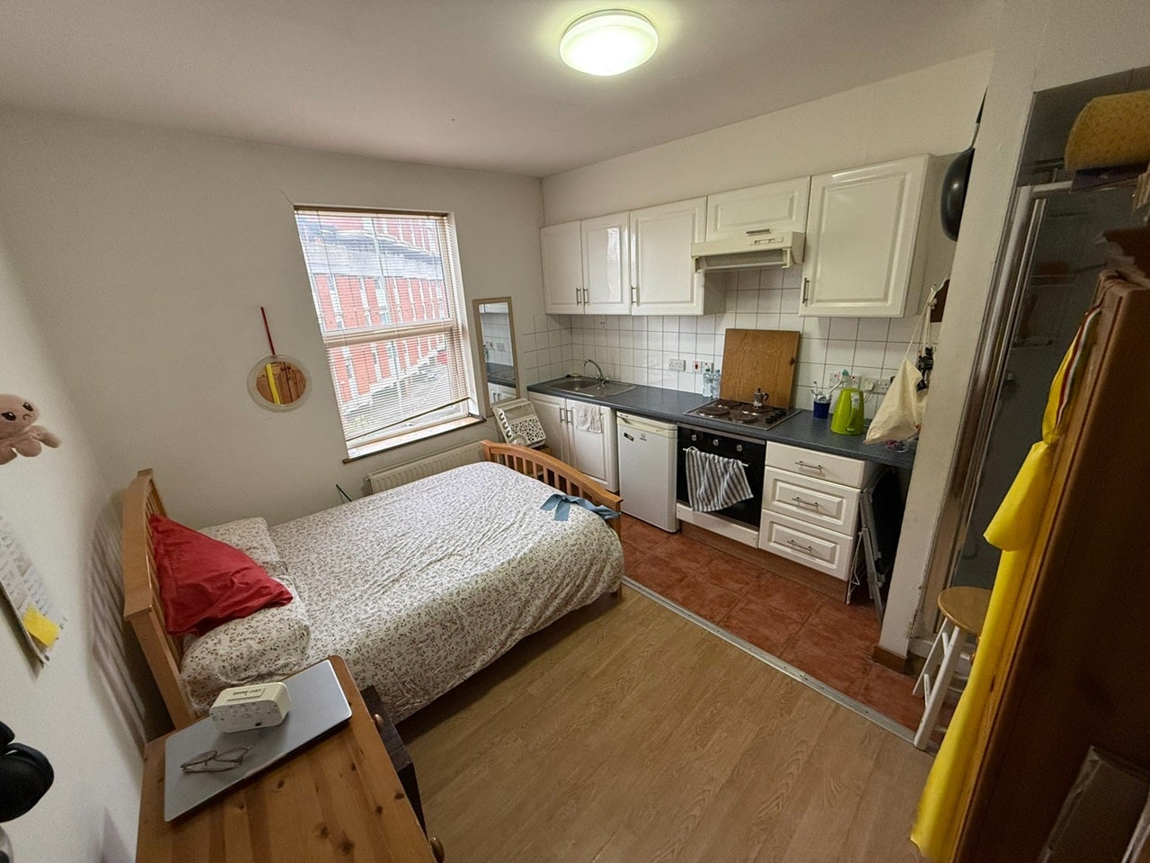 Room Crayford Road in Greater London