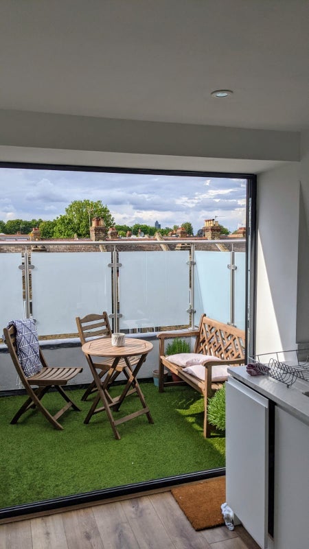 Room Steerforth Street in Greater London