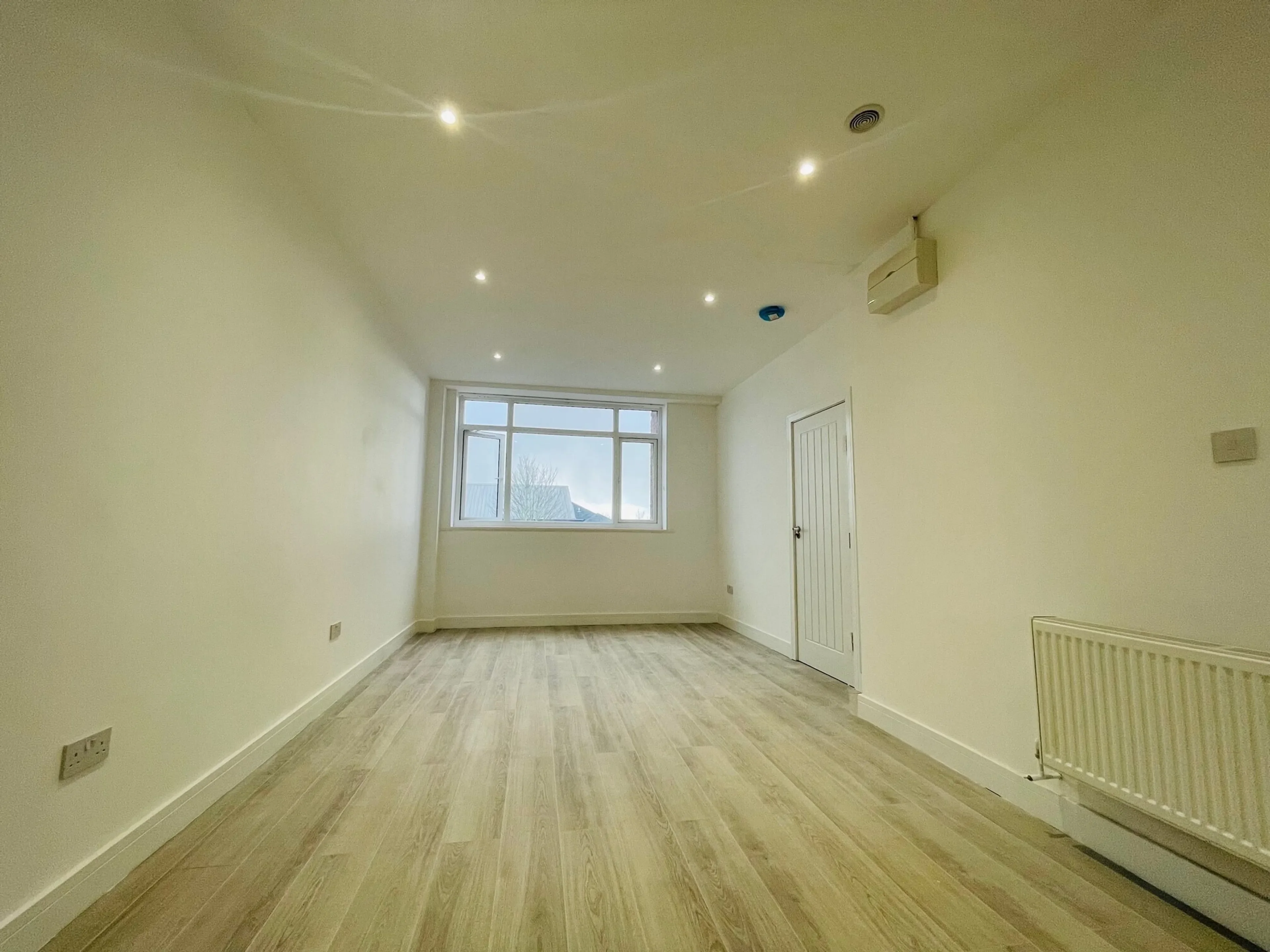 Flat Carter's Green in Sandwell