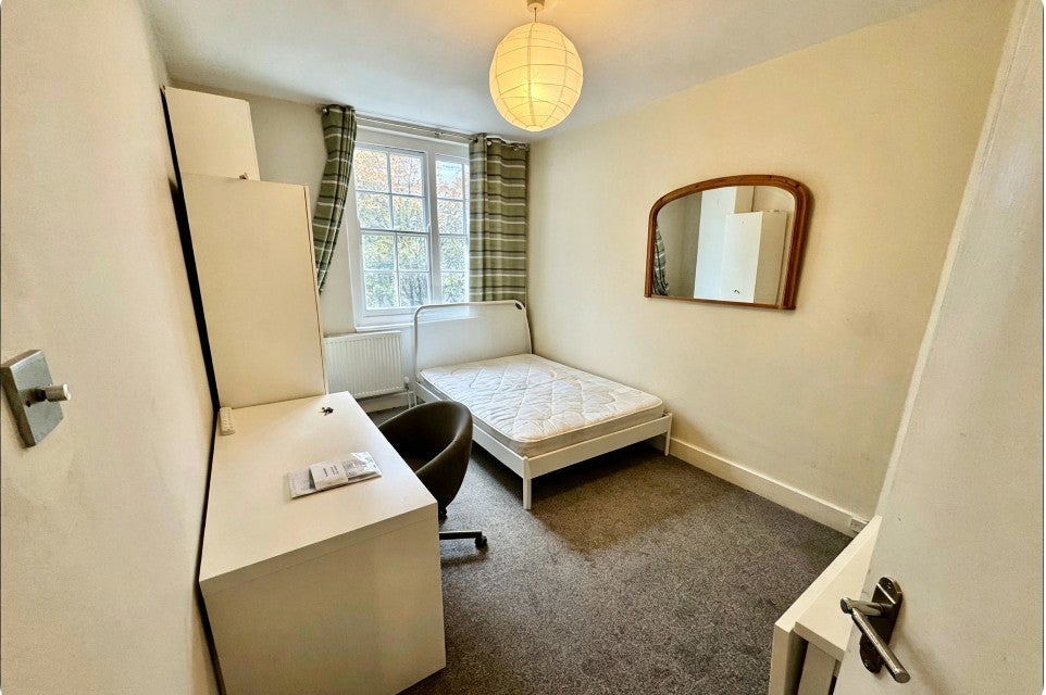 Room Judd Street in Greater London