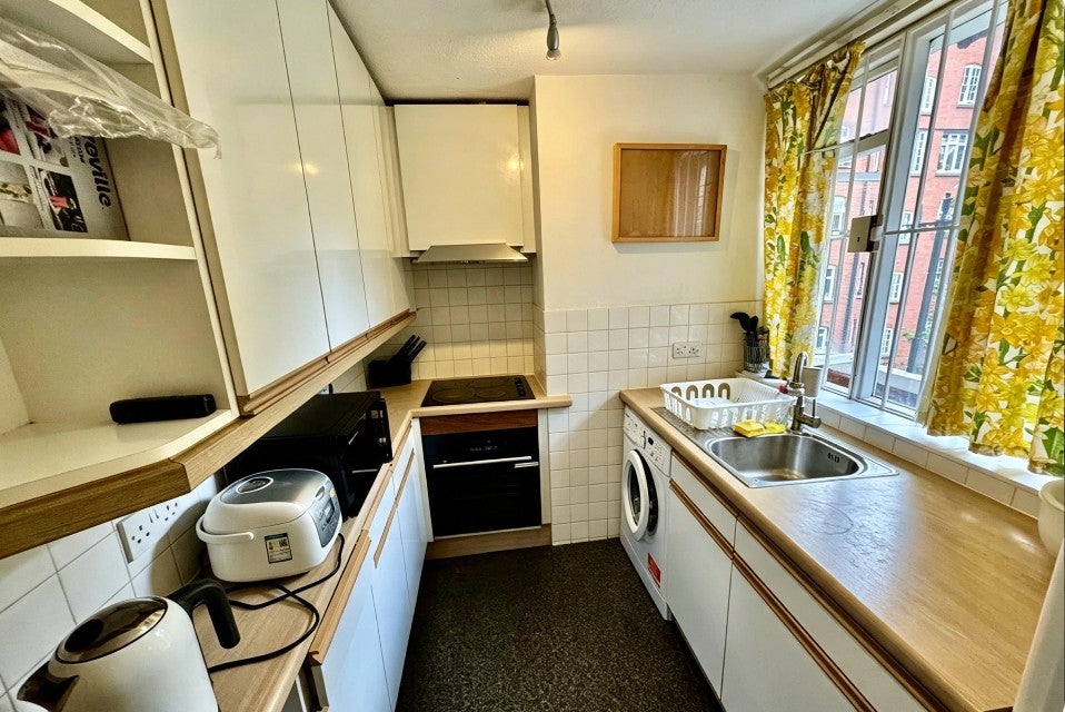 Room Judd Street in Greater London