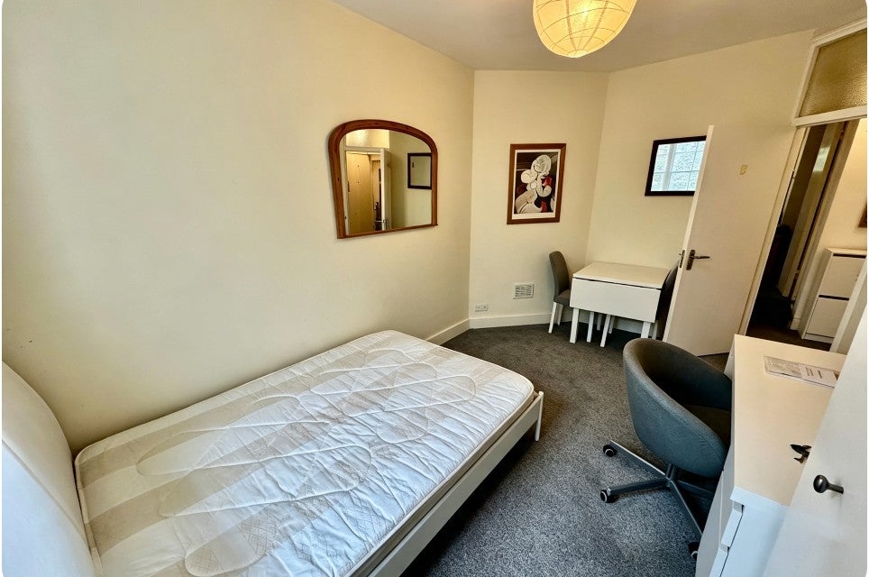 Room Judd Street in Greater London