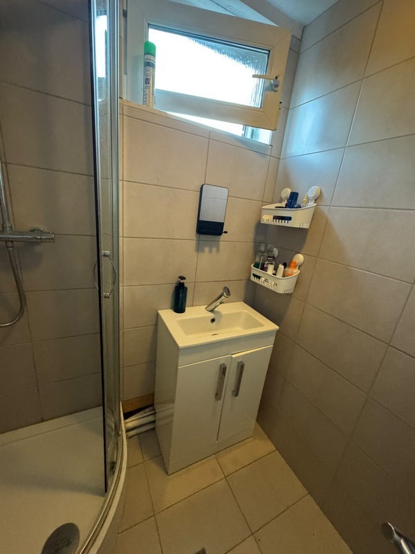 Room Bartholomew Square in Greater London