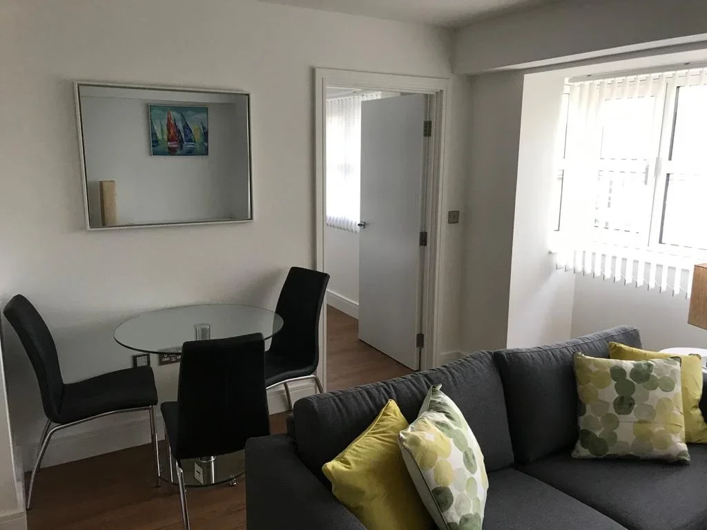 Flat London Road in Greater London