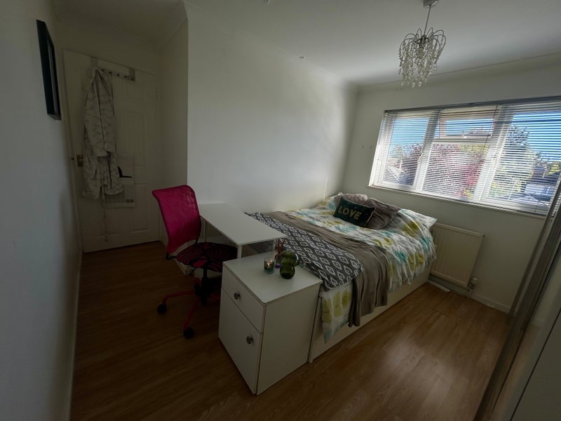 Room Trimble Close in Ingatestone