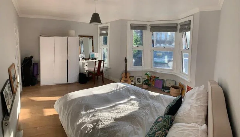 House Hartley Avenue in Greater London