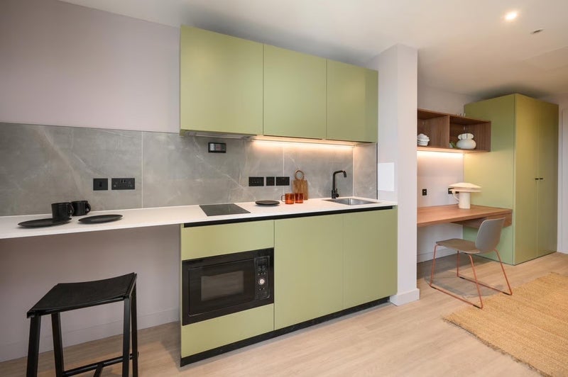Flat Beaverbank Place in City of Edinburgh