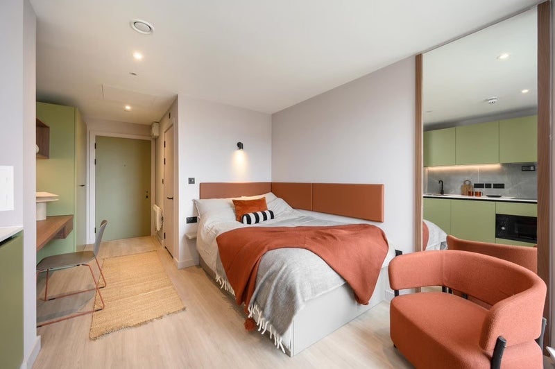 Flat Beaverbank Place in City of Edinburgh