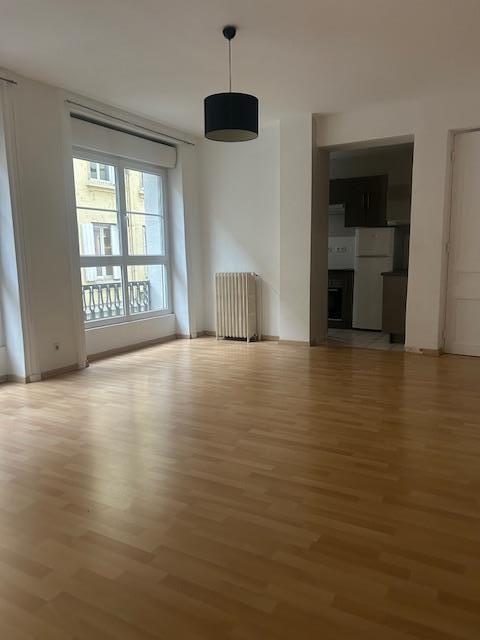Appartement Place Jean Jaurès à Saint-Étienne
