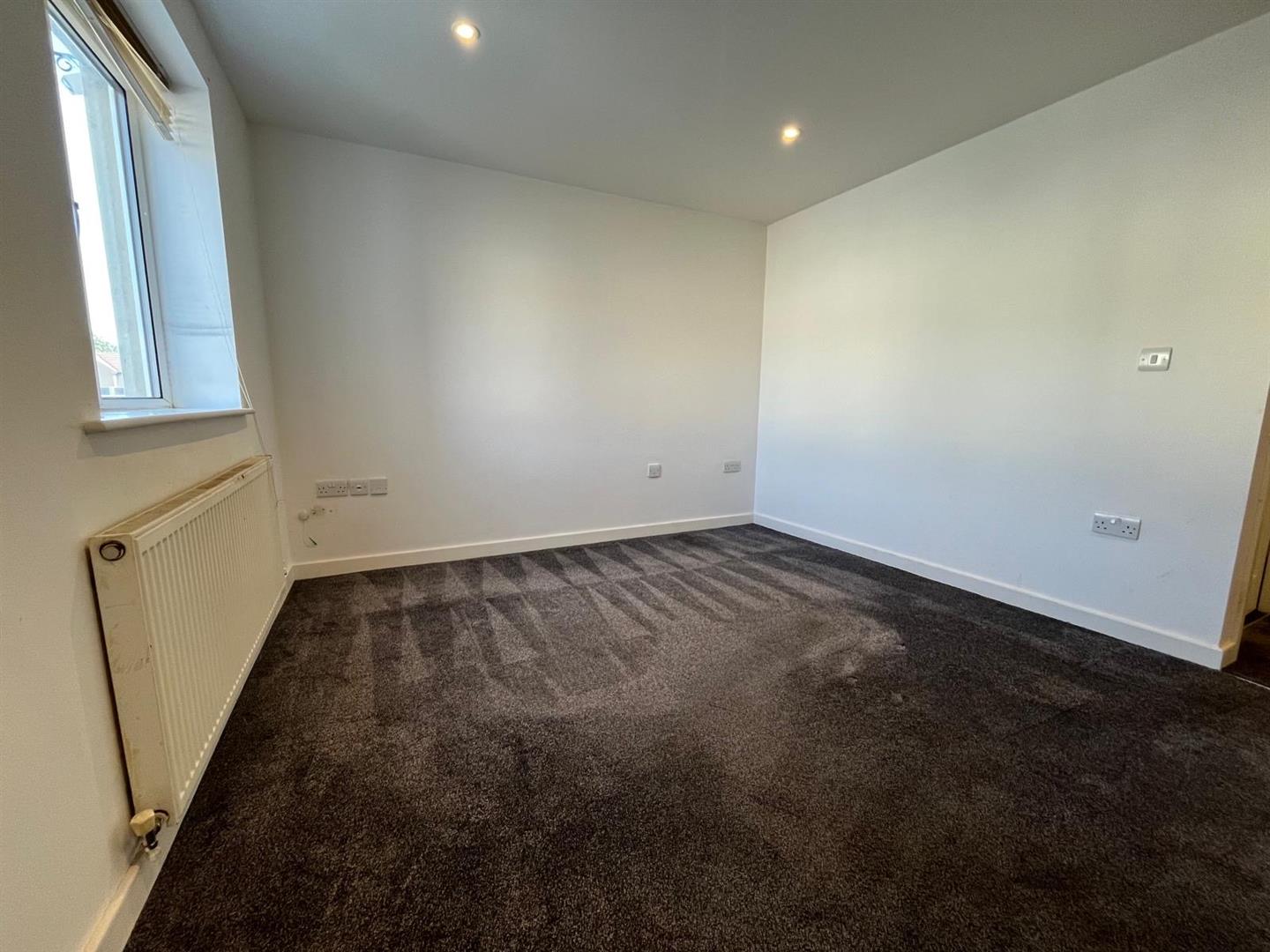 Flat Poplar Road in Mole Valley