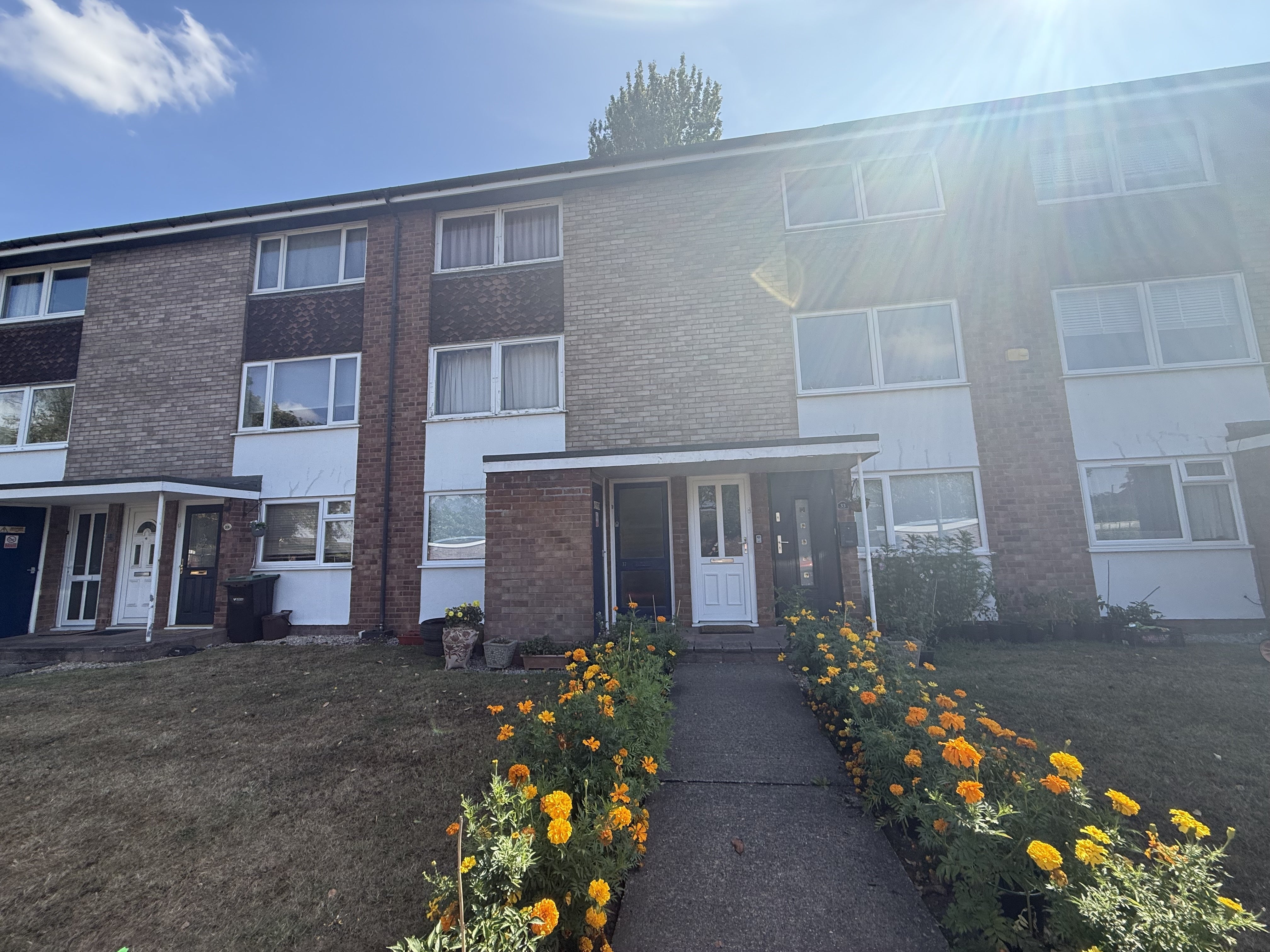 Flat Park Close in Birmingham