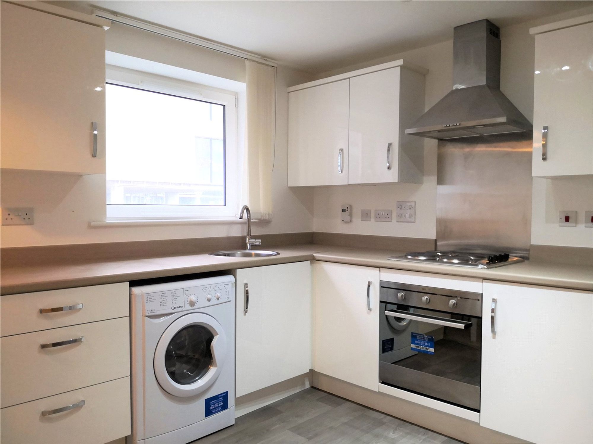 Flat Elmira Way in Salford