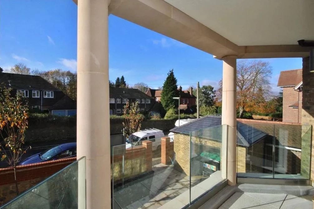 Flat Albury Road in Guildford