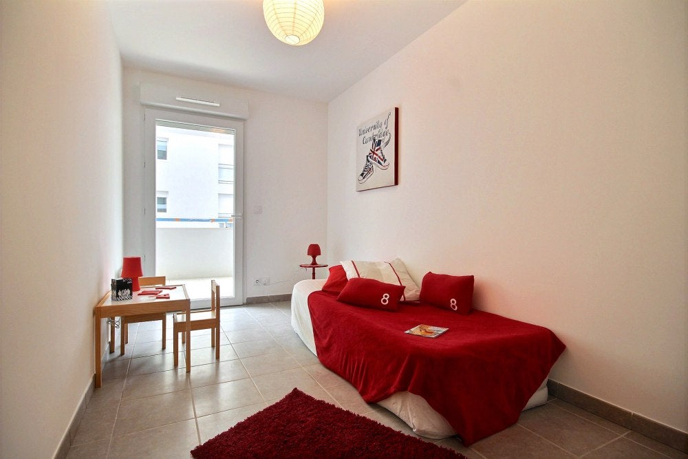 Flat Avenue des Chutes Lavie in Marseille